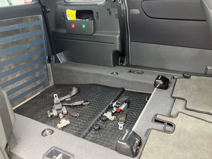 Mercedes-Benz Vaneo Rollstuhltransporter – Bild 12